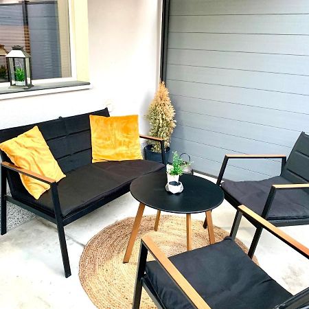 רוסה Asitad Deluxe Apartments מראה חיצוני תמונה