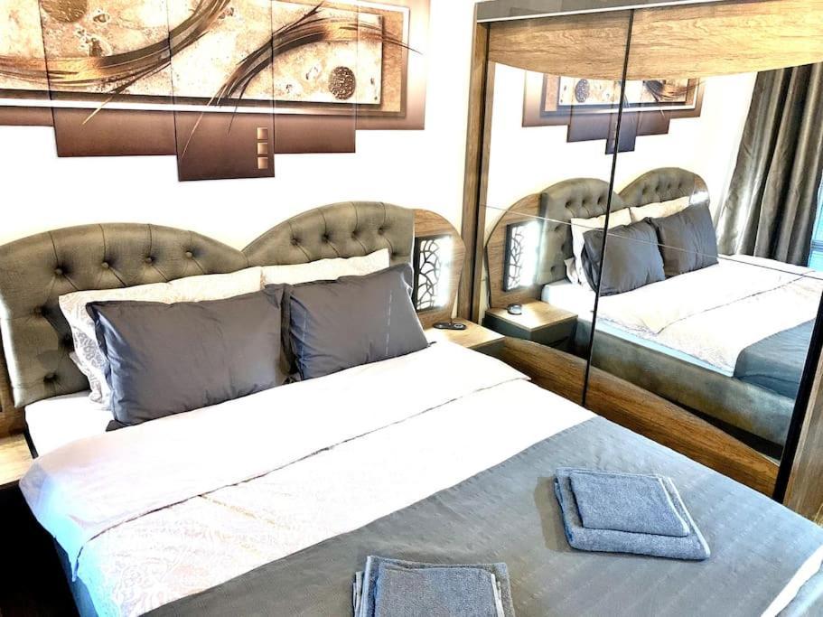 רוסה Asitad Deluxe Apartments מראה חיצוני תמונה