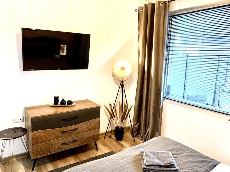 רוסה Asitad Deluxe Apartments מראה חיצוני תמונה